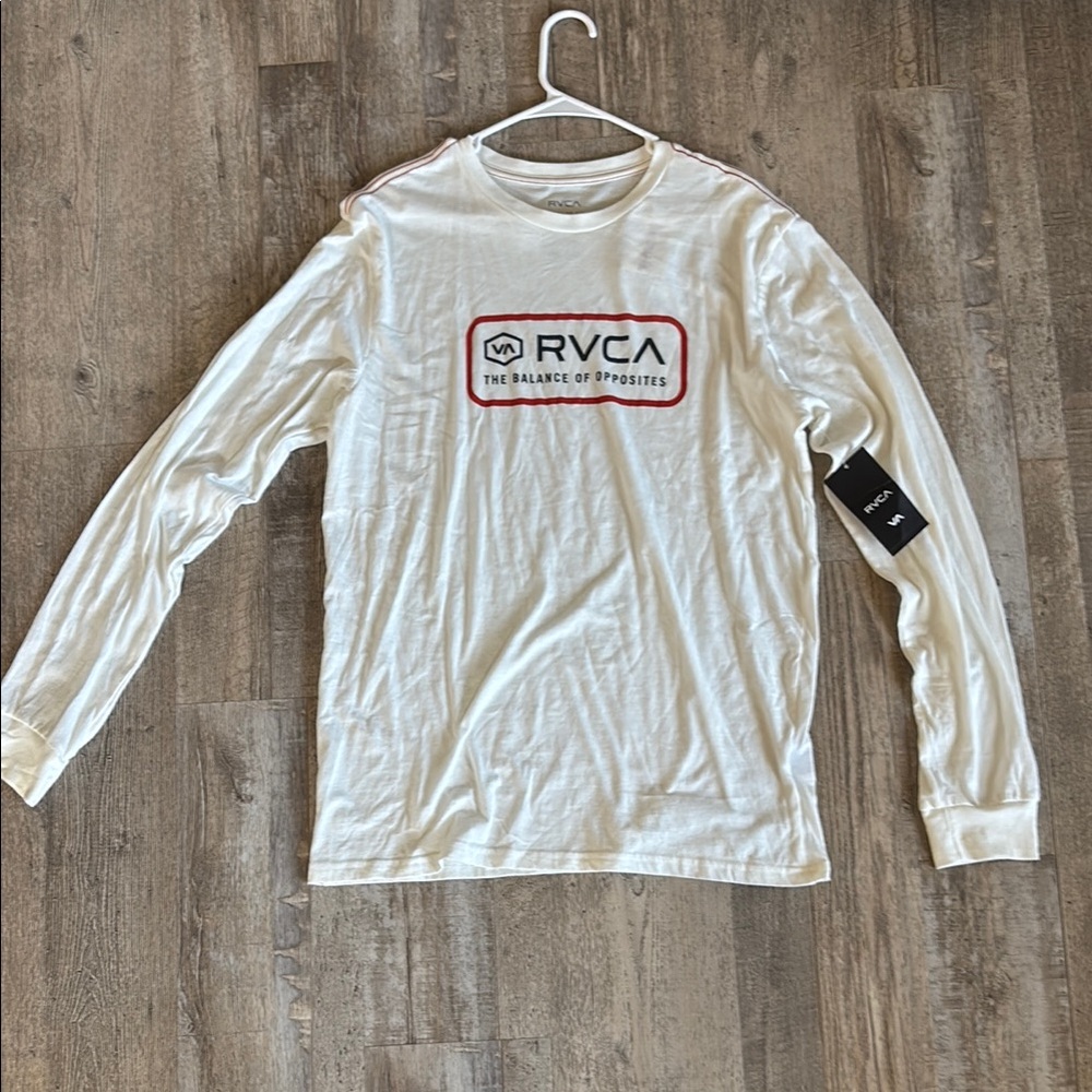 RVCA White Long Sleeve Tee Classic Crew Neck